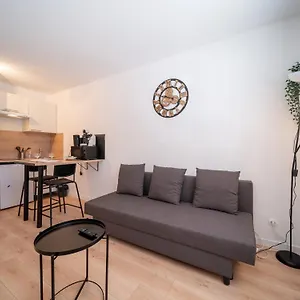 Grand Studio Tout équipe à 6min De St Charles Marseille